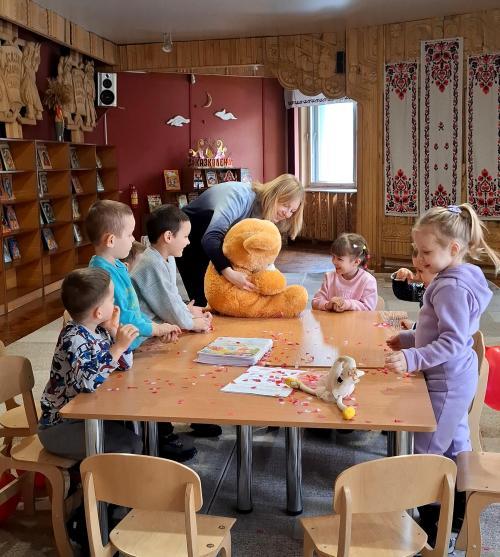 У бібліотеці почалися групові заняття із психологом